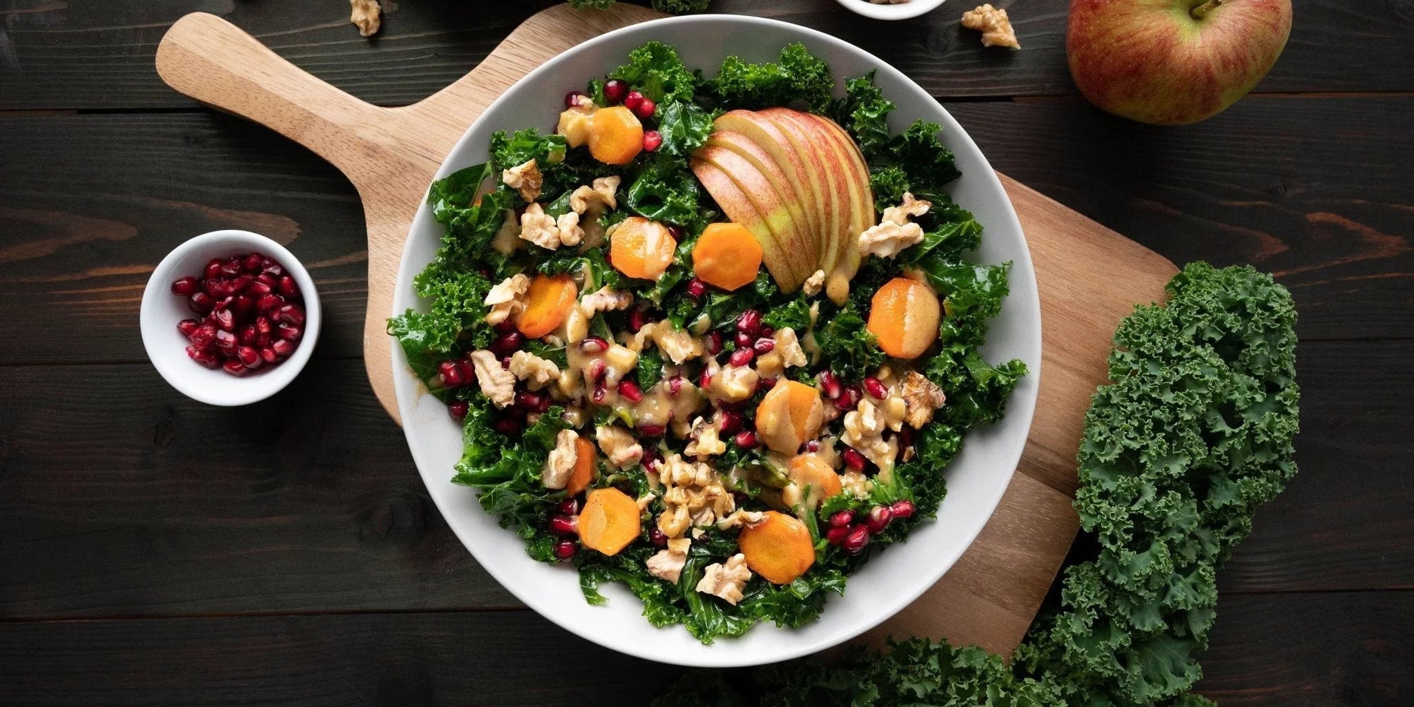 Rezept für Wintersalat mit Grünkohl. Rezept für Wintersalat mit Grünkohl.